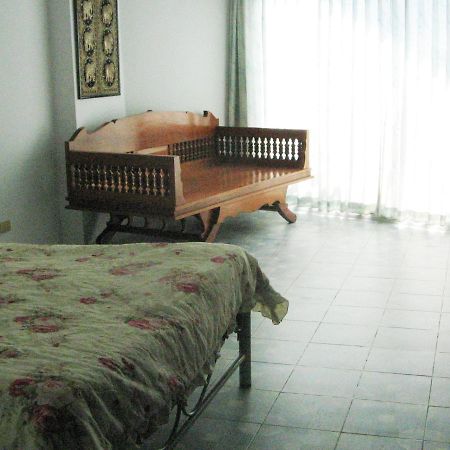 View Talay Condo #1 = Jomtien Call Me +66-8-68409-206 Pattaya Exteriör bild
