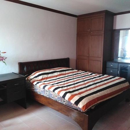 View Talay Condo #1 = Jomtien Call Me +66-8-68409-206 Pattaya Exteriör bild