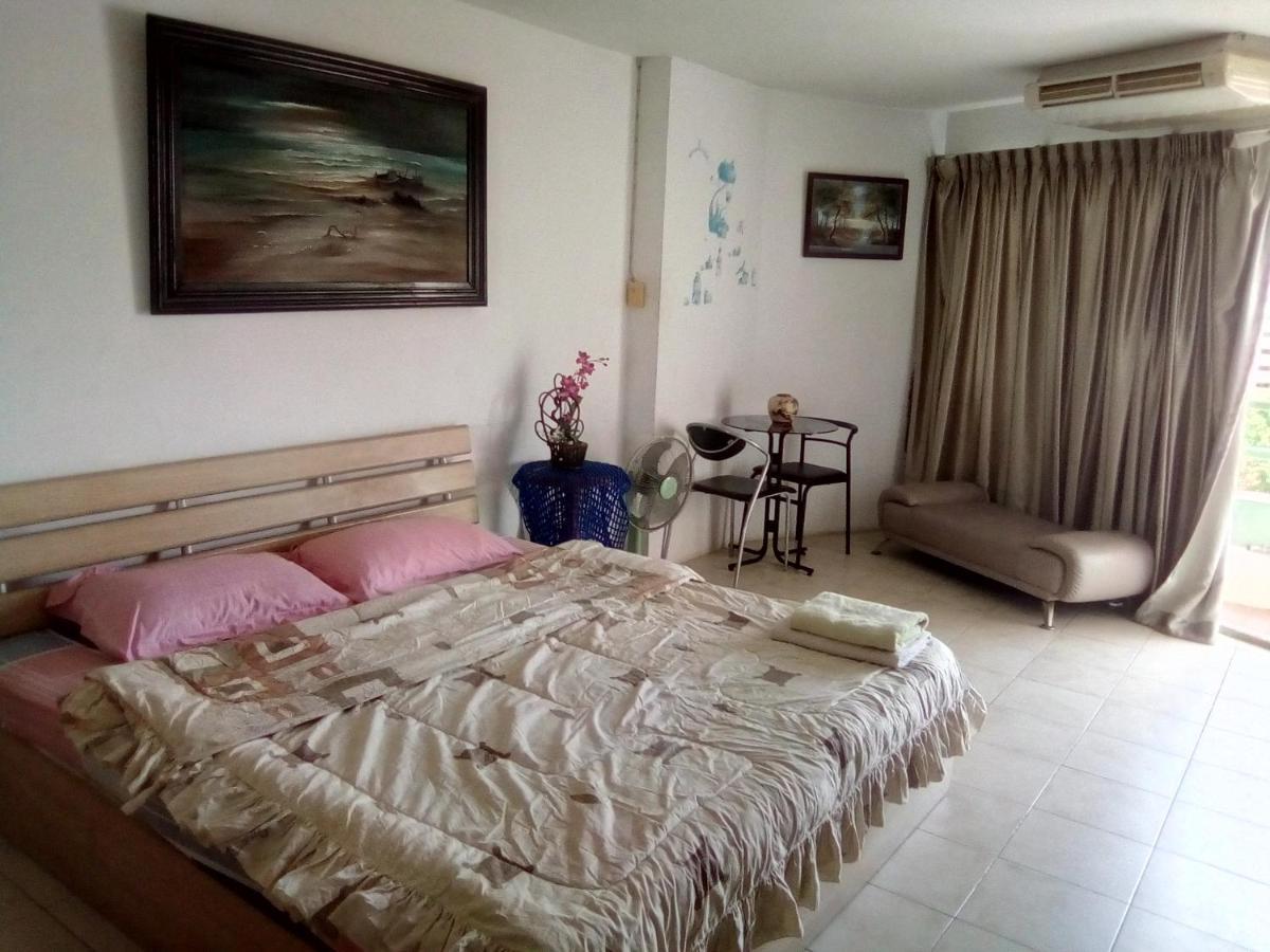 View Talay Condo #1 = Jomtien Call Me +66-8-68409-206 Pattaya Exteriör bild